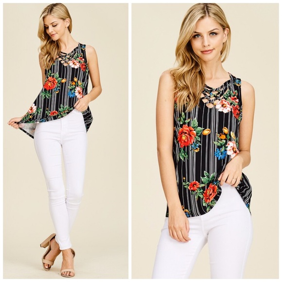 LAST 1! ❤️Crisscross Floral Striped Top! - Picture 6 of 7